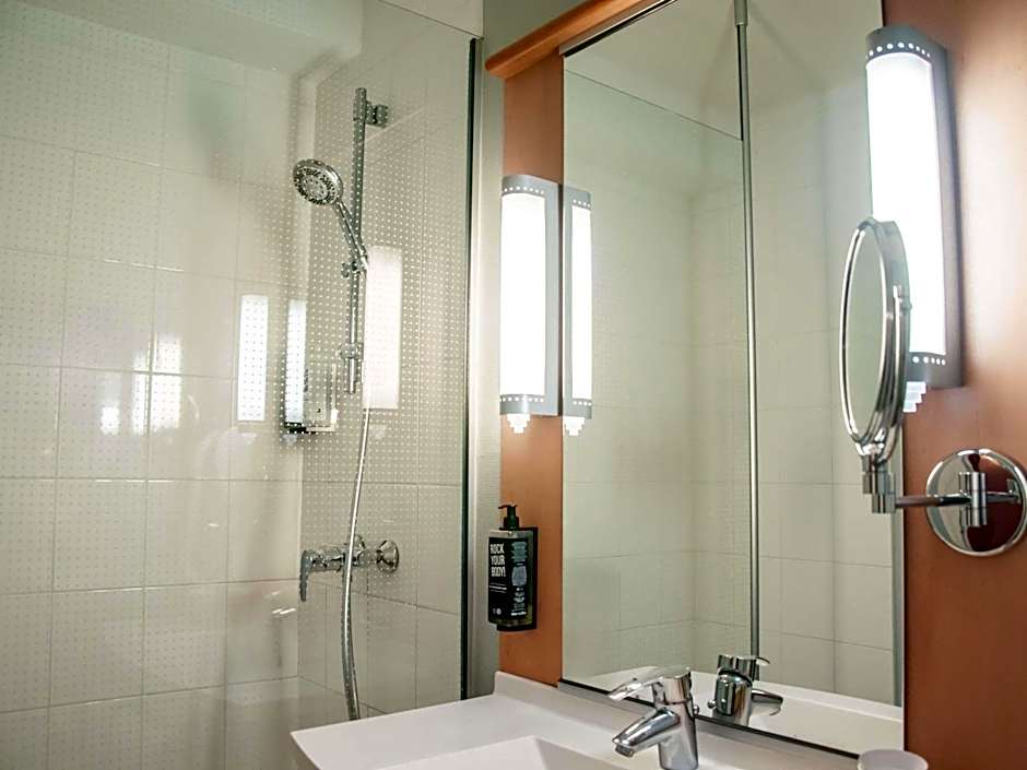 ibis Montpellier Centre Comedie