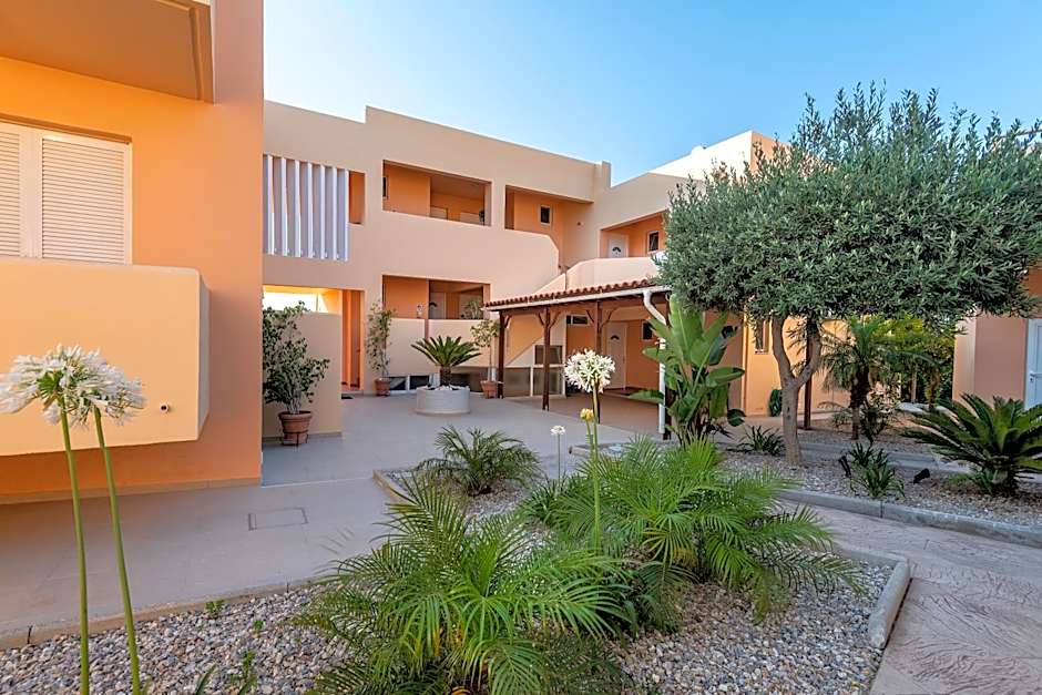 Cirillo Family Hotel-Christinas Studios