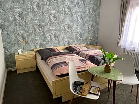 Doppelbett Oder Zwei Einzelbetten-Eigenes Badezimmer
