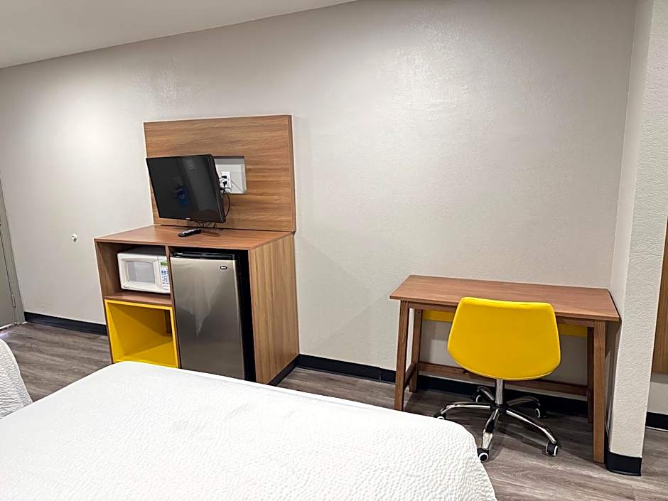 Days Inn by Wyndham Barstow