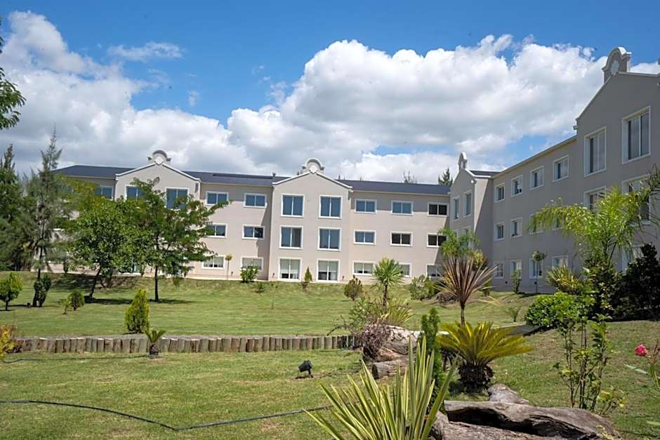 Howard Johnson Plaza & Convention Center Spa La Plata