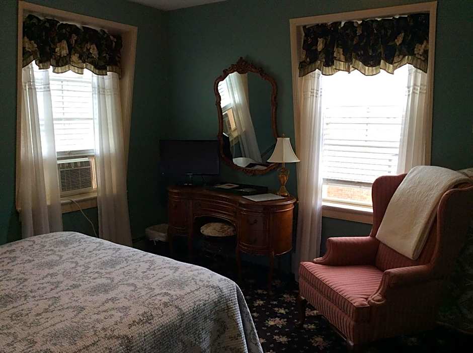 Fair Street Guest House