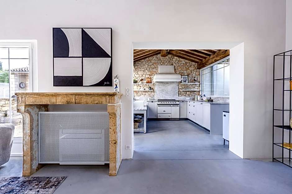 Secret d'Uzès - Le Duché - Piscine chauffée et Jacuzzi