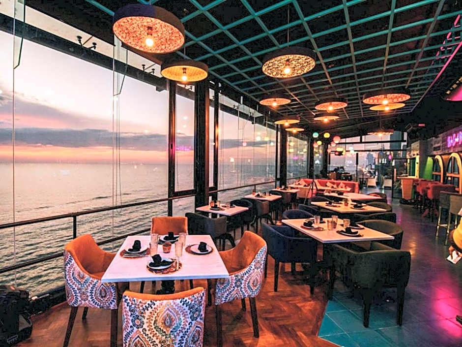The Ocean Colombo - Guaranteed Sea View Rooms