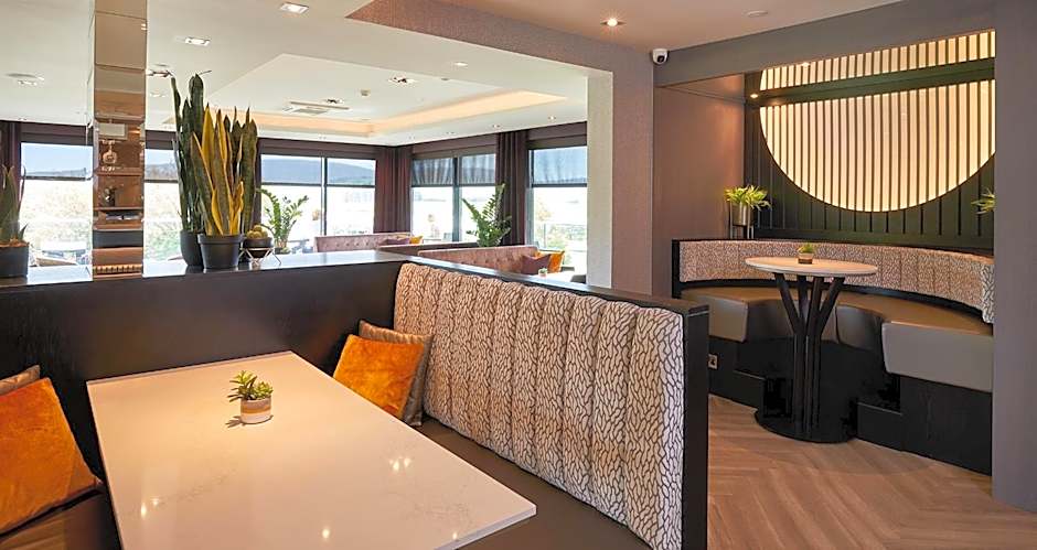 Lochside House Hotel & Spa