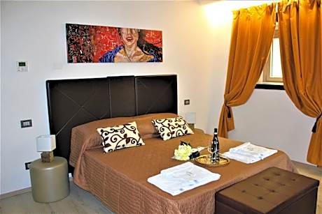 Double or Twin Room with Private Bathroom