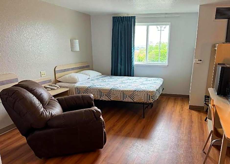 Motel 6-Avoca, IA