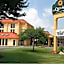 Ashbourne Hotel Canton/Hall of Fame I-77