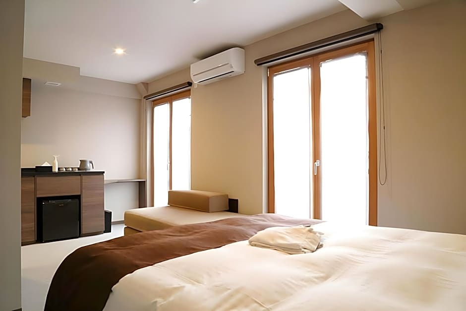 C&JHotel