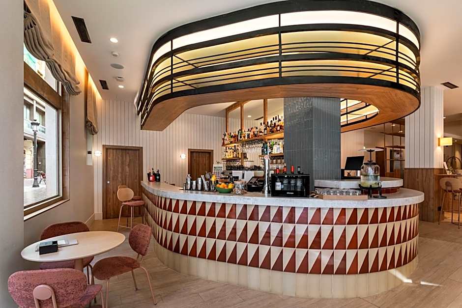 Catalonia Excelsior Hotel