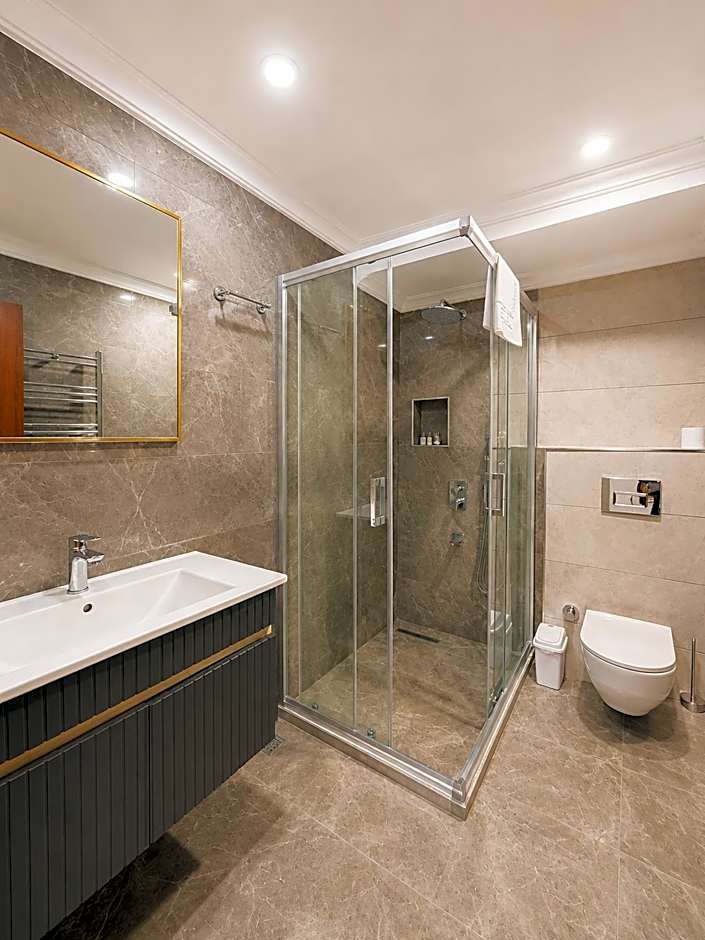 HOTEL REAL LİFE