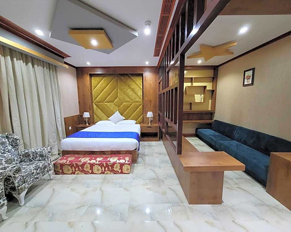 camphor hotel