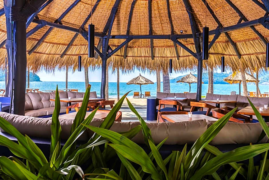 Thompson Zihuatanejo, A Beach Resort by Hyatt