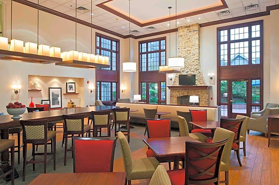 Hampton Inn By Hilton And Suites Bethlehem