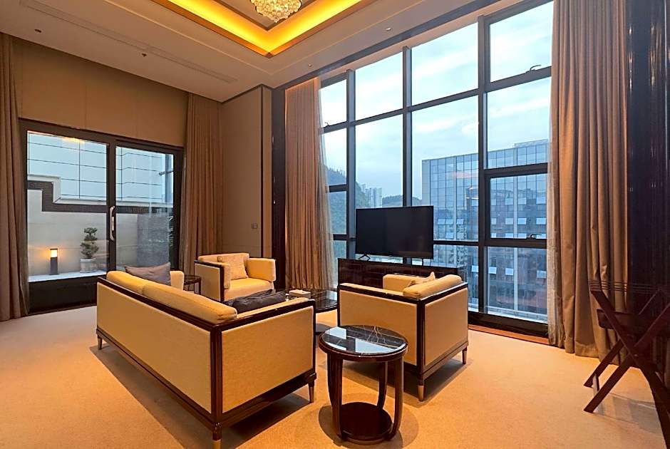 Wyndham Grand Tongren Downtown Hotel