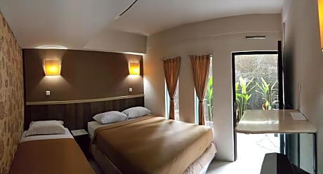 Superior Triple Room