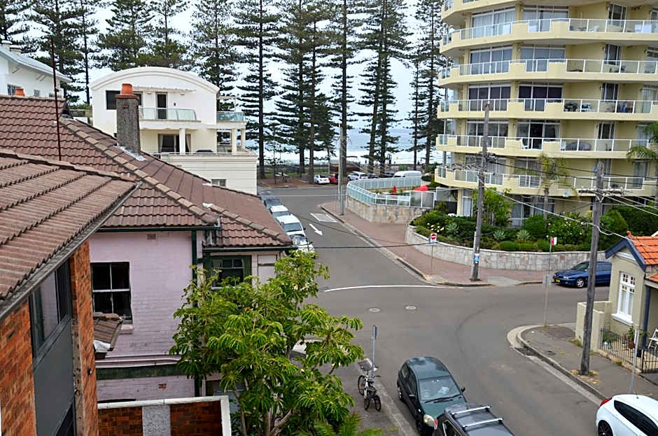 Manly Beach Guesthouse