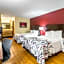 Red Roof Inn Clarksville