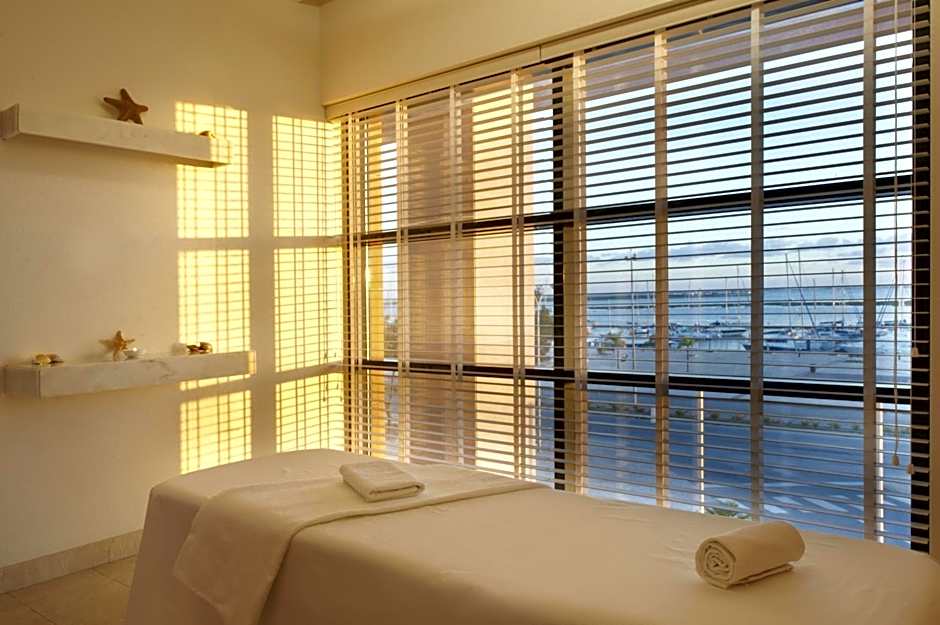 Real Marina Hotel & Spa