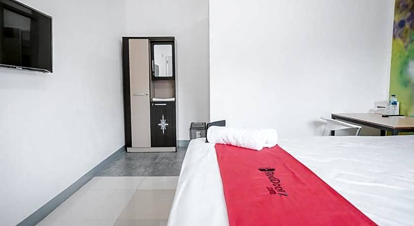 RedDoorz @ Beringin Jambi