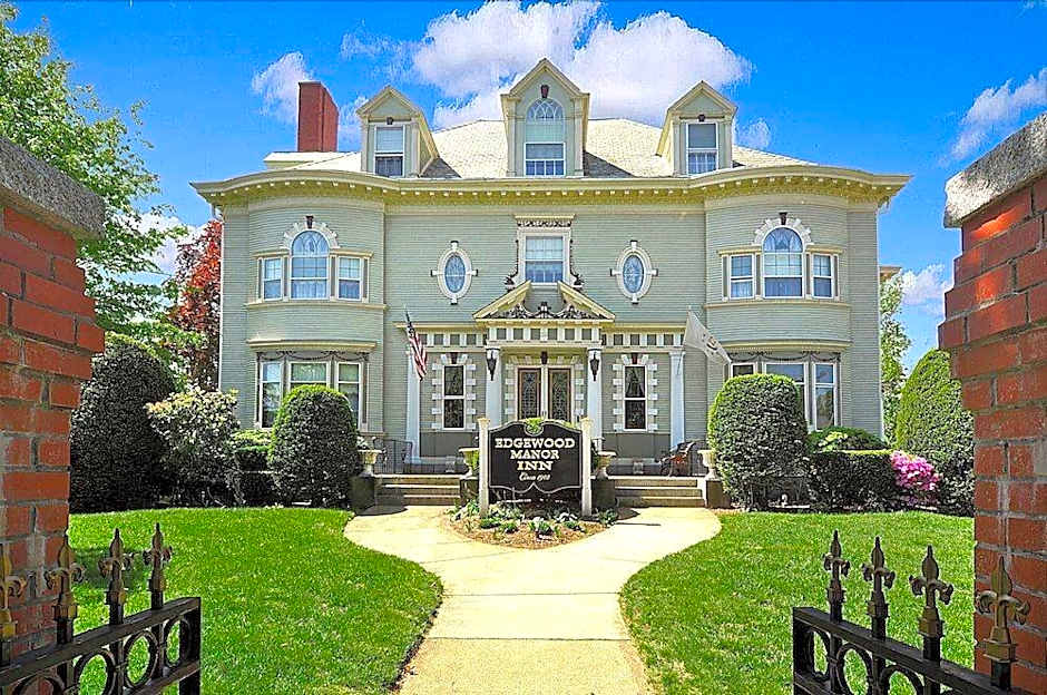 Edgewood Manor
