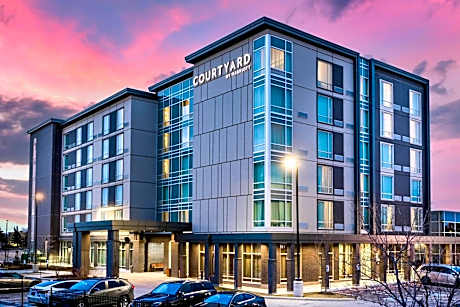 Courtyard by Marriott Burlington