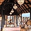 Ndlovu Safari Lodge