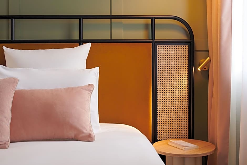 Square Lodge Hotel La Roche sur Yon - Handwritten Collection