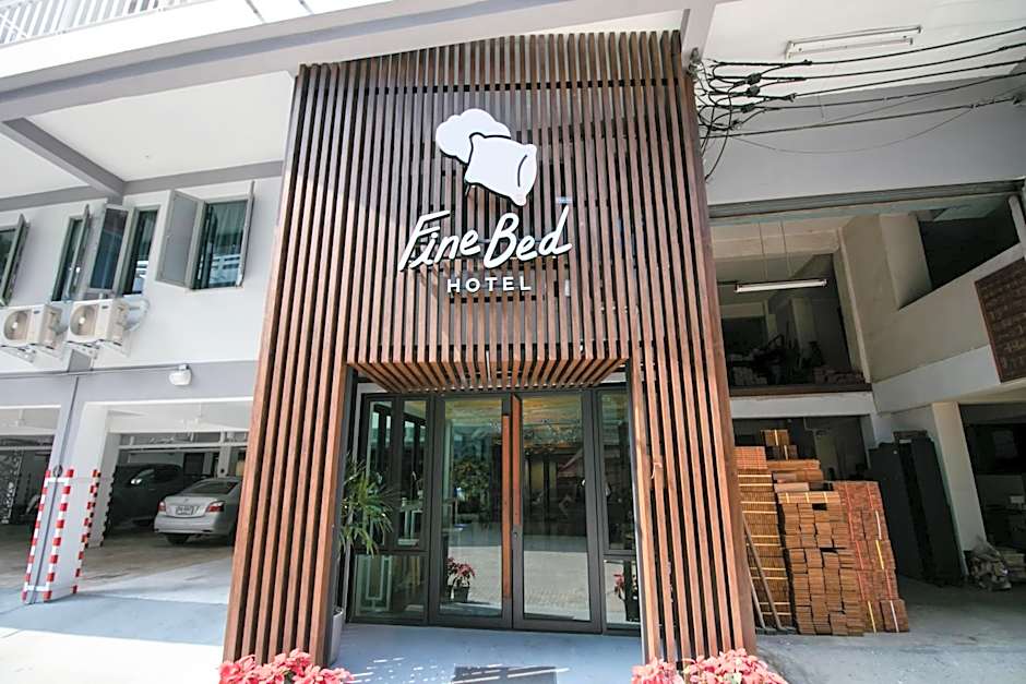 Fine Bed Hotel