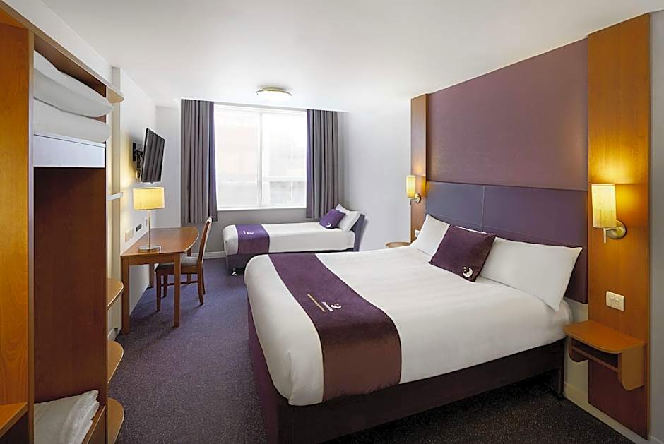 Premier Inn London Docklands - Excel