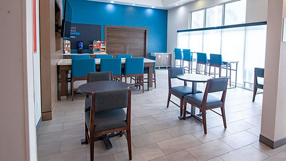 Holiday Inn Express Oakdale By IHG