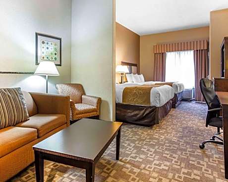 2 Queen Beds, Suite, Non-Smoking