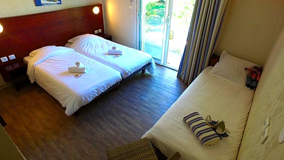 Photo 1 of 4 of Triple Room