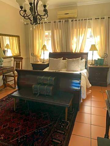 A Tapestry Garden Guest House