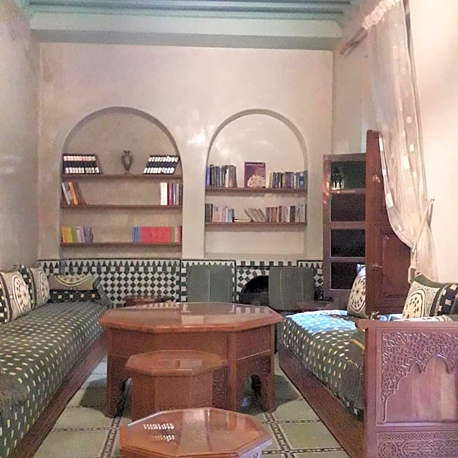 Riad Tidar by Phoenix