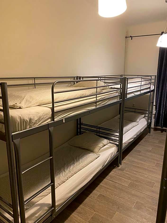Easy Housing