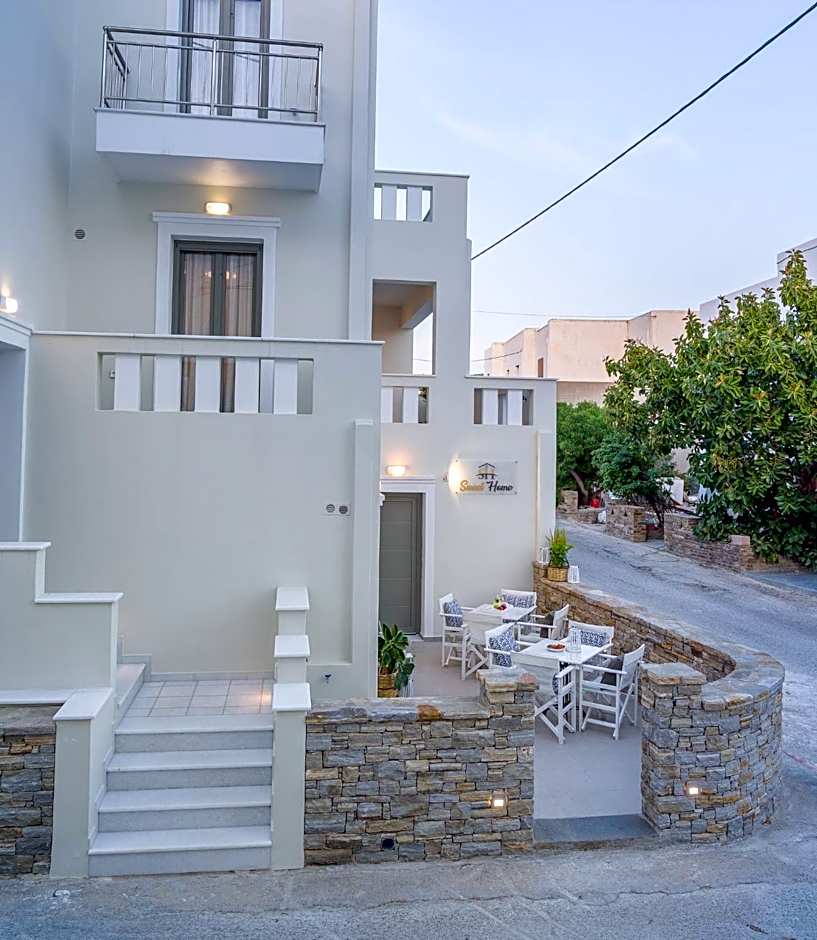 Sweet Home Naxos