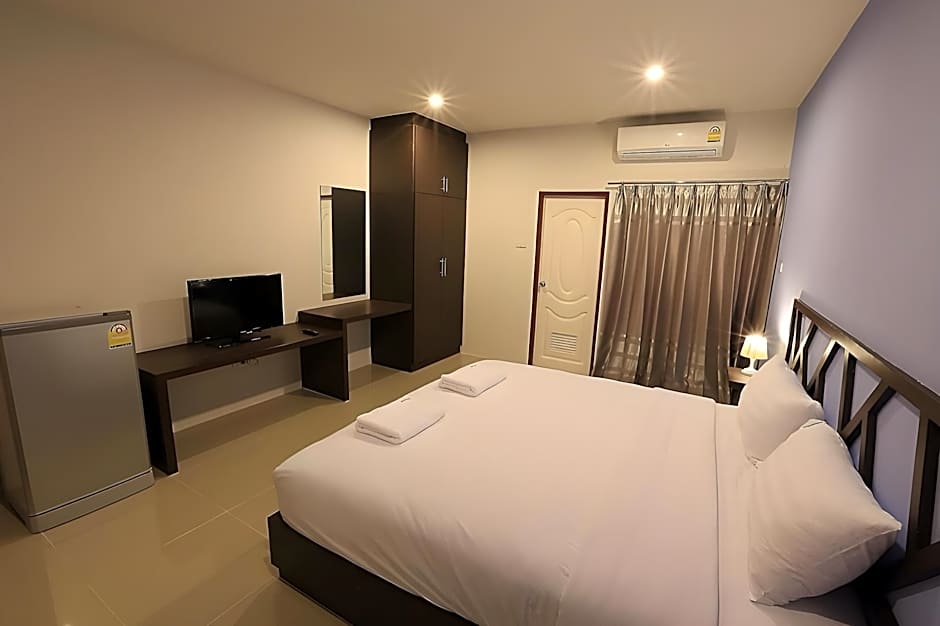 Somsamai Style Apartment