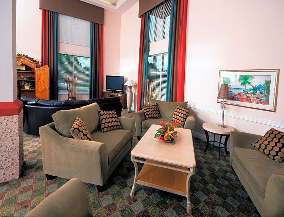Americlnn Hotel & Suites