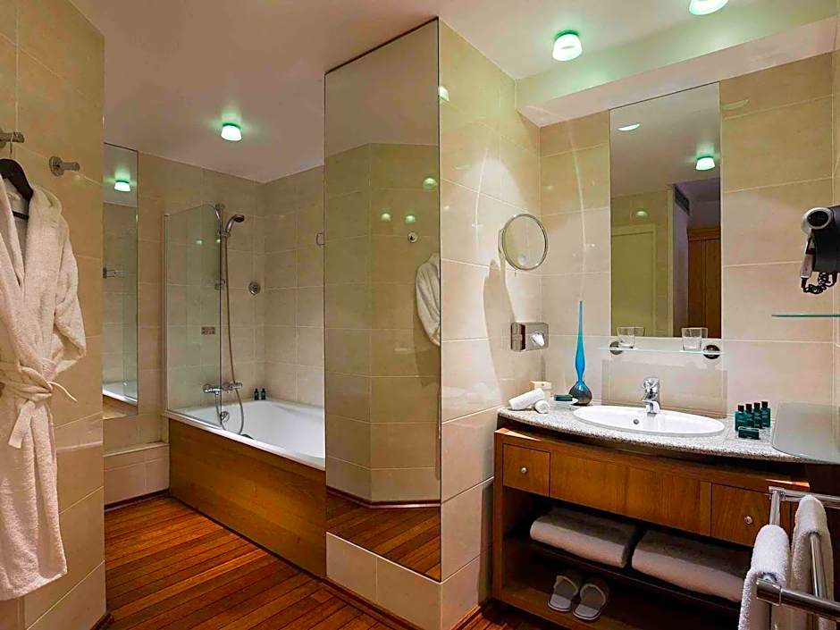 Sofitel Biarritz Le Miramar Thalassa Sea and Spa