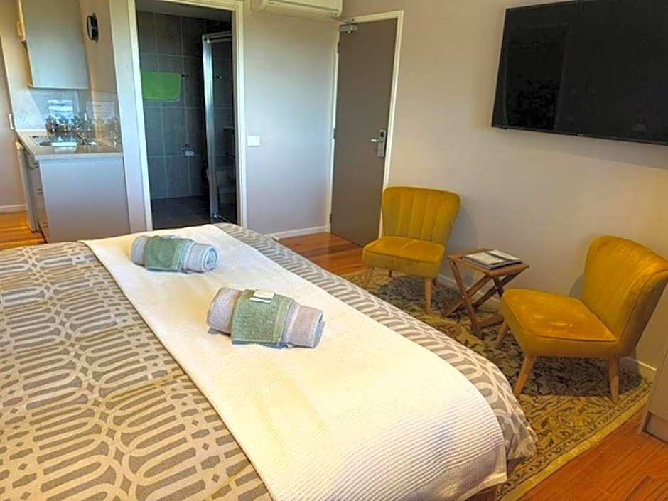 Sinclairs Country Retreat - Welcoming Guests 18 years and older
