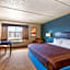 AmericInn by Wyndham Monmouth
