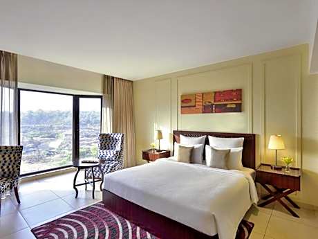 Superior King Room with 20% discount on SPA & Food & Soft Beverage & Laundry & Enjoy Happy hours (2+1) & Comp one free ticket for Trampoline Park