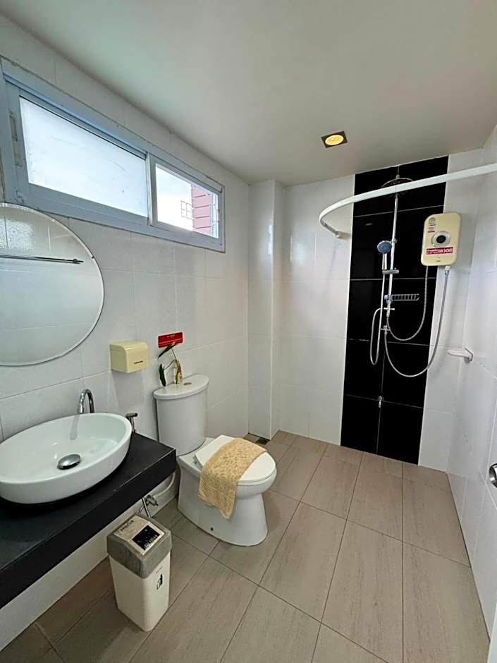 Le Neuf Nakorn Lampang