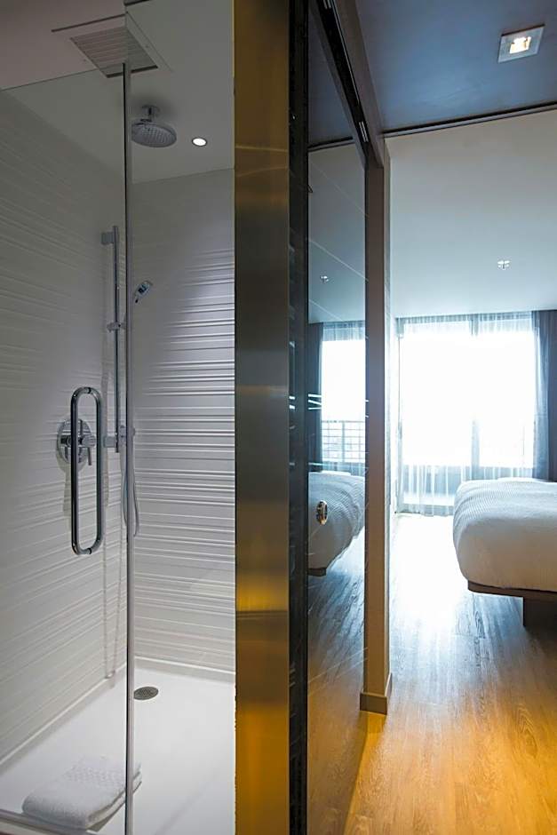 AC Hotel by Marriott Cincinnati at Liberty Center