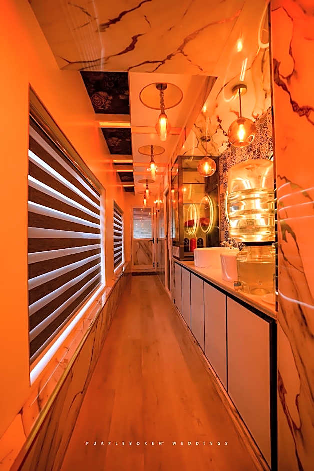 Sreekrishna Houseboat C/o Sreekrishna ayurveda Panchakarma Centre                               