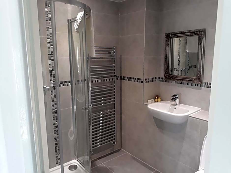 The Avenue Hotel Ltd