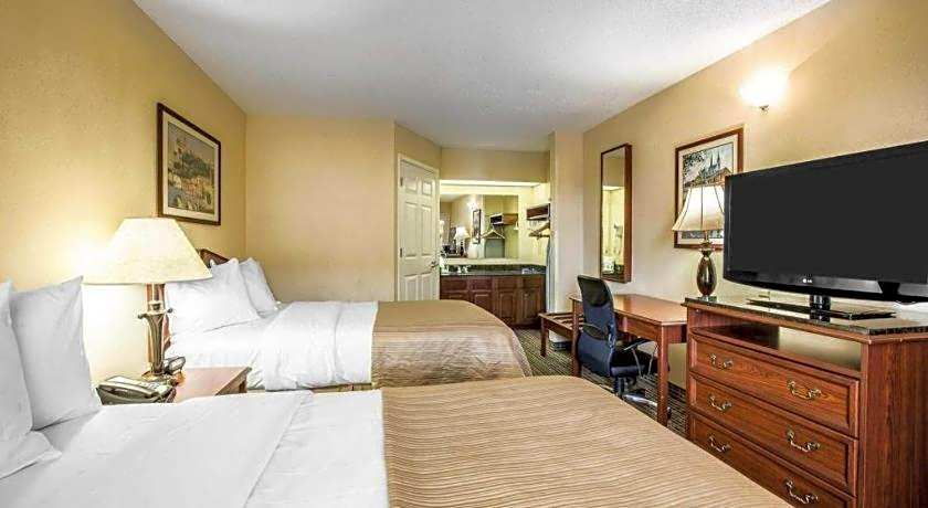 Quality Inn Bessemer I-20 exit 108