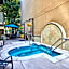 Beverly Hills Gem 1 BR Apt with Parking 218