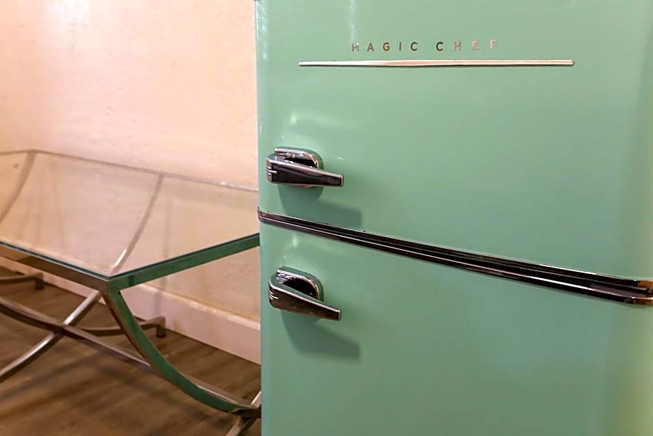 Beach and Town Motel